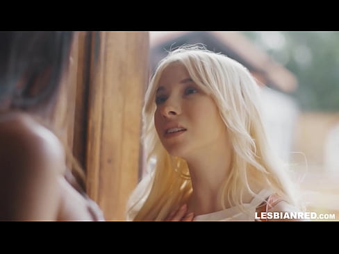 ❤️ Tjejen kommer hem några månader senare och slutar med att äta sin styvmors fitta. ️ Super porr at sv.3dhentaix.ru